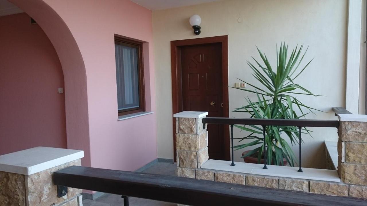 Ferienapartment At Home Ouranoupolis ภายนอก รูปภาพ